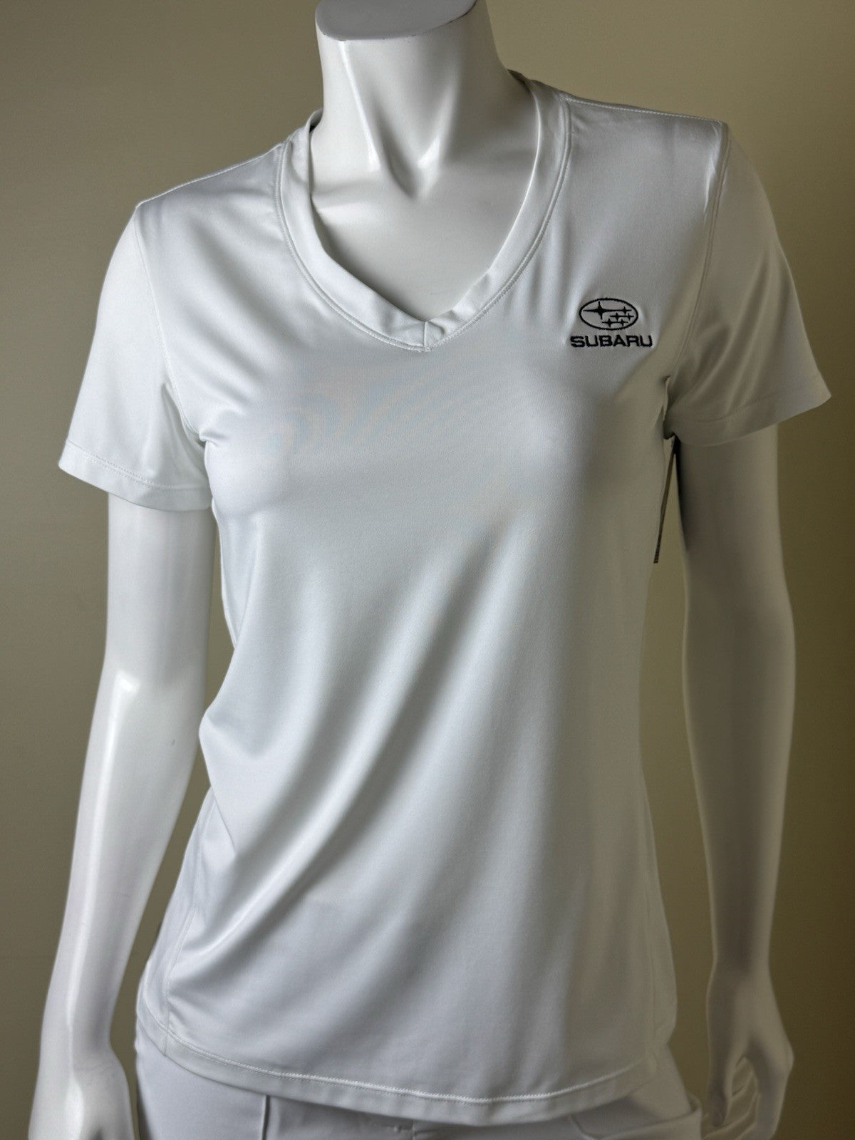 LeverWear Women's Golf shirt Subaru Logo Sz M   (B.162)