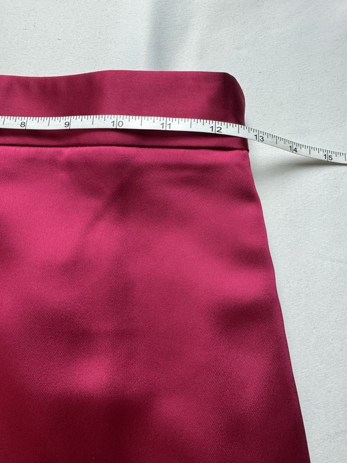 $140 Guess by Marciano Women’s Boldly Blooming Gathered Skirt Sz 4.      (B.156)