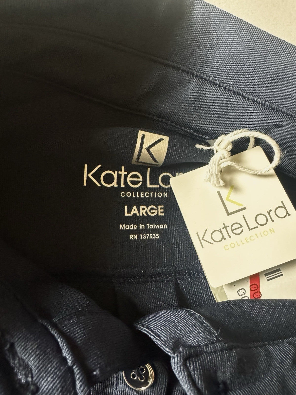 Kate Lord Women's Golf Shirt Sz L.      (B.173)