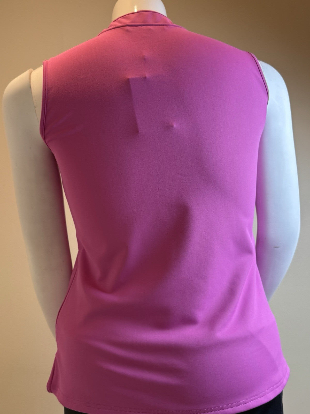 Smith & Quinn Women’s Golf Shirt Size XL.      (B.167)