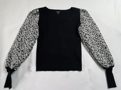 On Twelfth Women’s Top Blouse Sz S Sweater