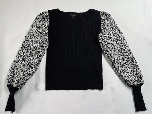 On Twelfth Women’s Top Blouse Sz S Sweater