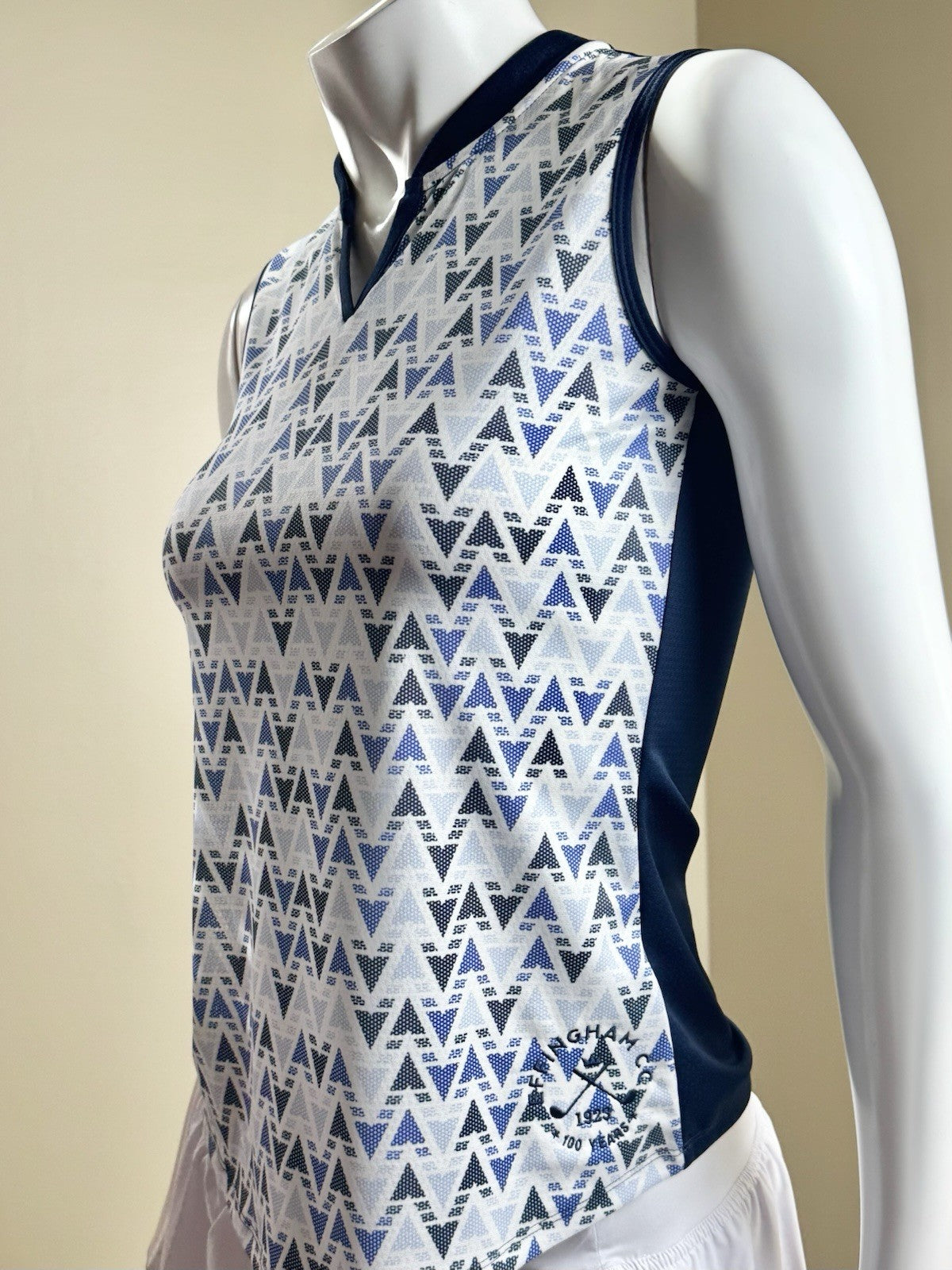 Adidas Women’s Golf Shirt Sz L    (B.187)
