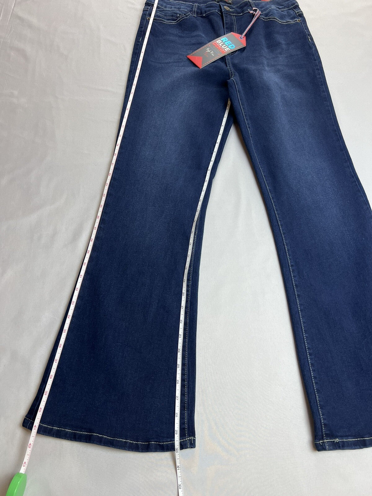Red Blue Denim Women’s Jeans Size 15 Mid Rise Pants