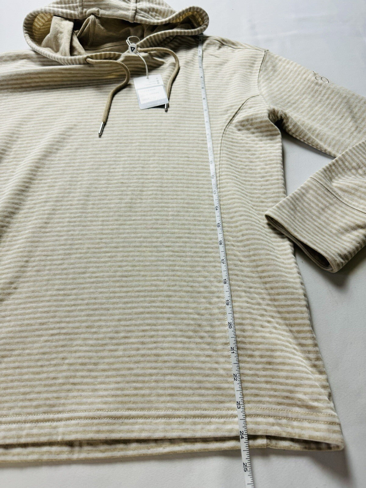 AHEAD Casuals WOMEN'S Hoodie Sweater Sz S .  (B.111)