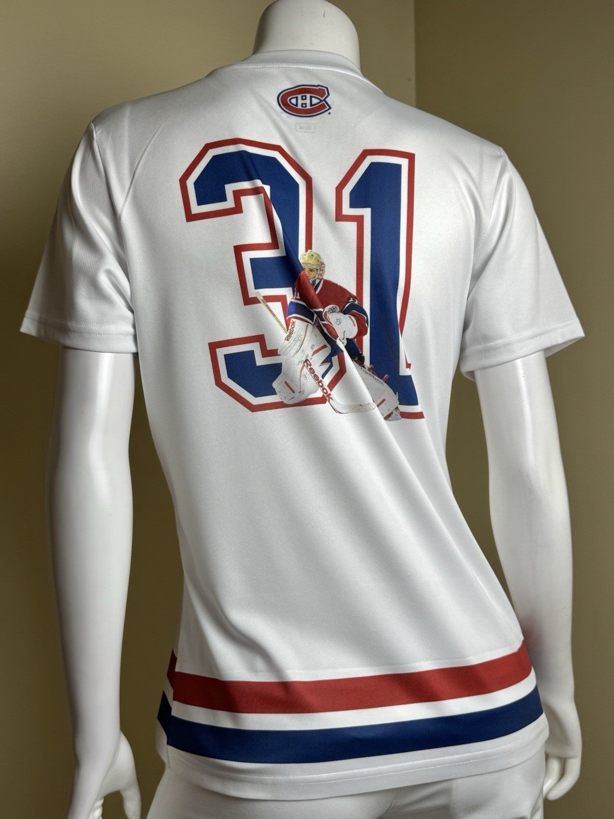 LeverWear Women's Montreal Canadiens Logo shirt Sz M   (B.170)