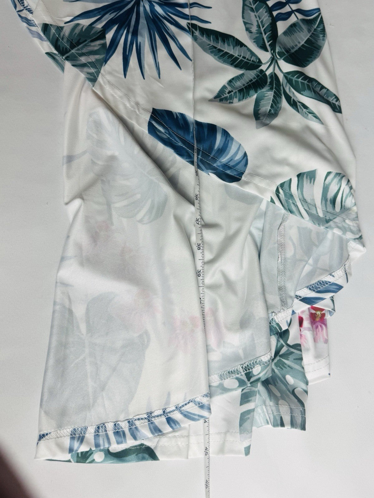 KILIG Women' s Sleeveless Floral Dress Sz L.    (B.168)