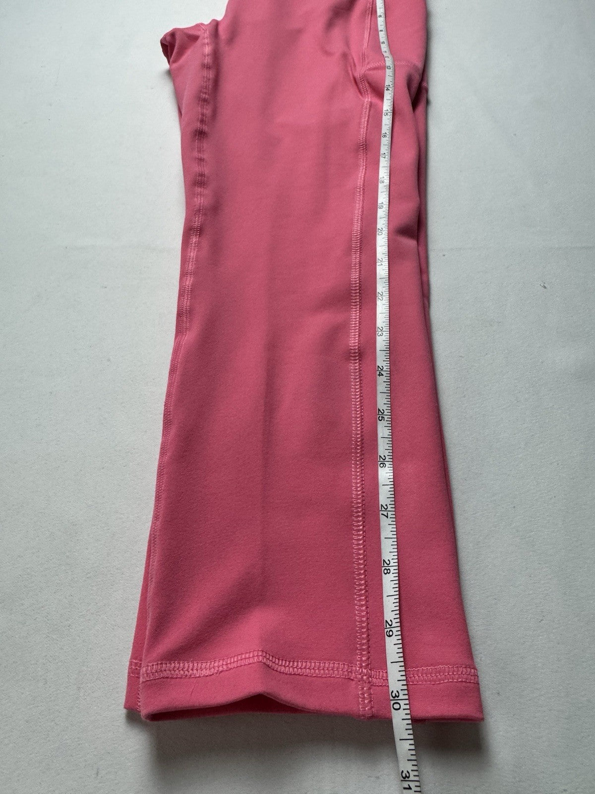 RBX Women's Athletic Leggings Stretch Pockets Sz M.  (B.157)