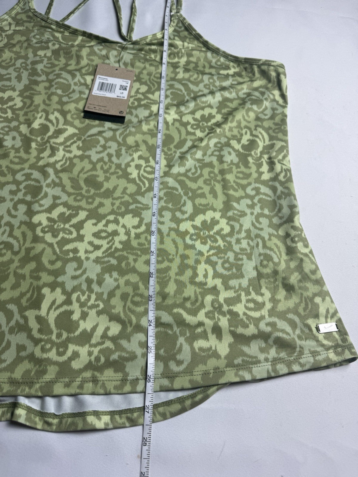 $62 Nike Women’s Green Tank Top TRAINNG Sz 1X.      (B.151)