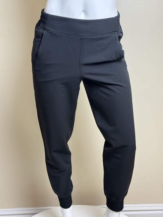 Puma Women’s Golf Pants Sz S.   (B.044)