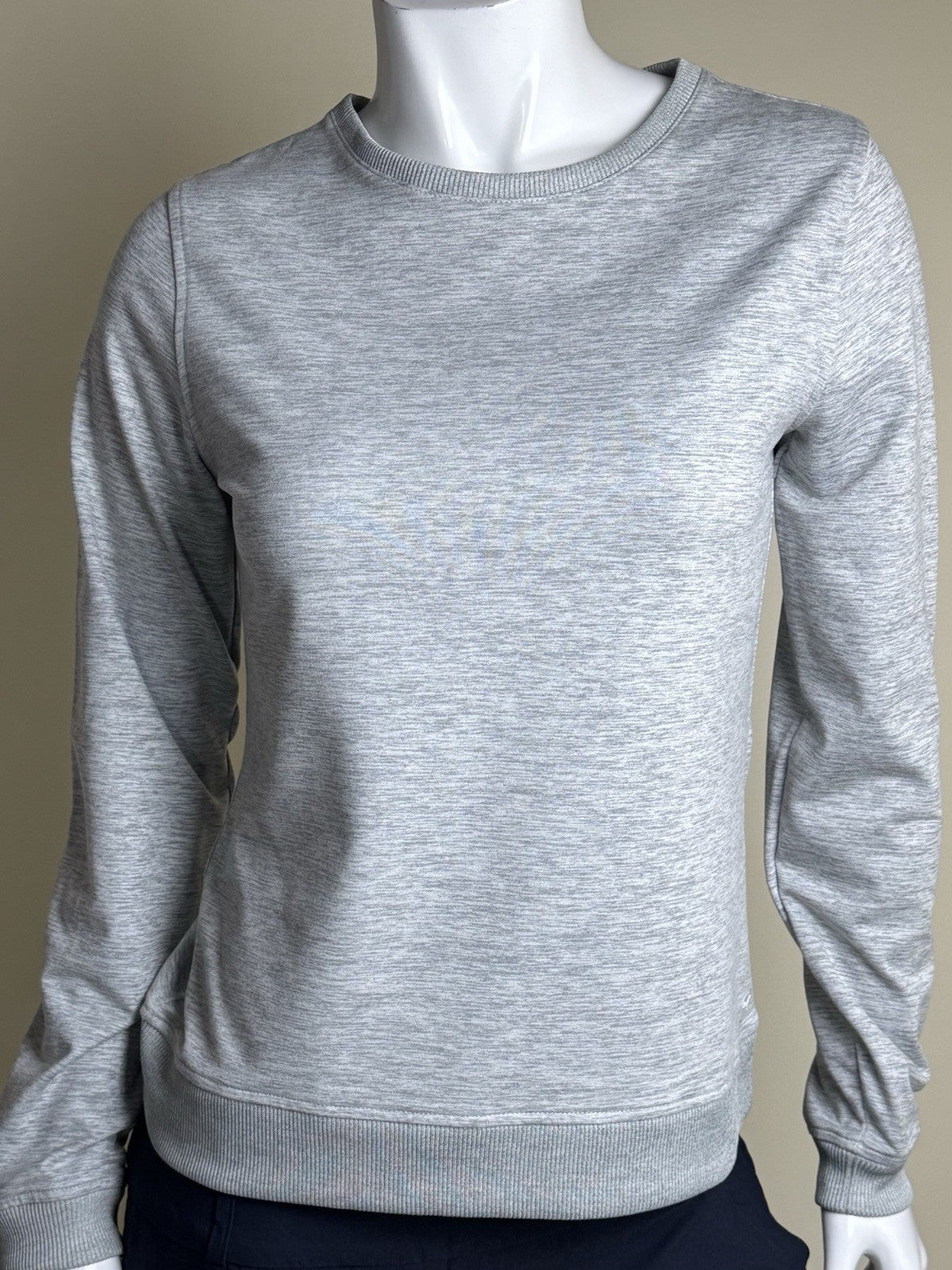 Puma Women's Golf Sweater Gray Size XS.   (B.038)