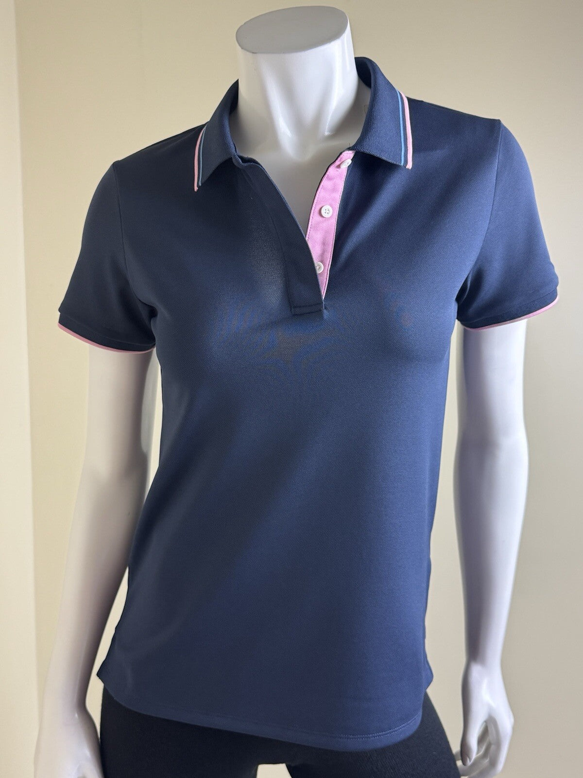 Puma Women’s Golf Shirt Sz S.   (B.117/7)