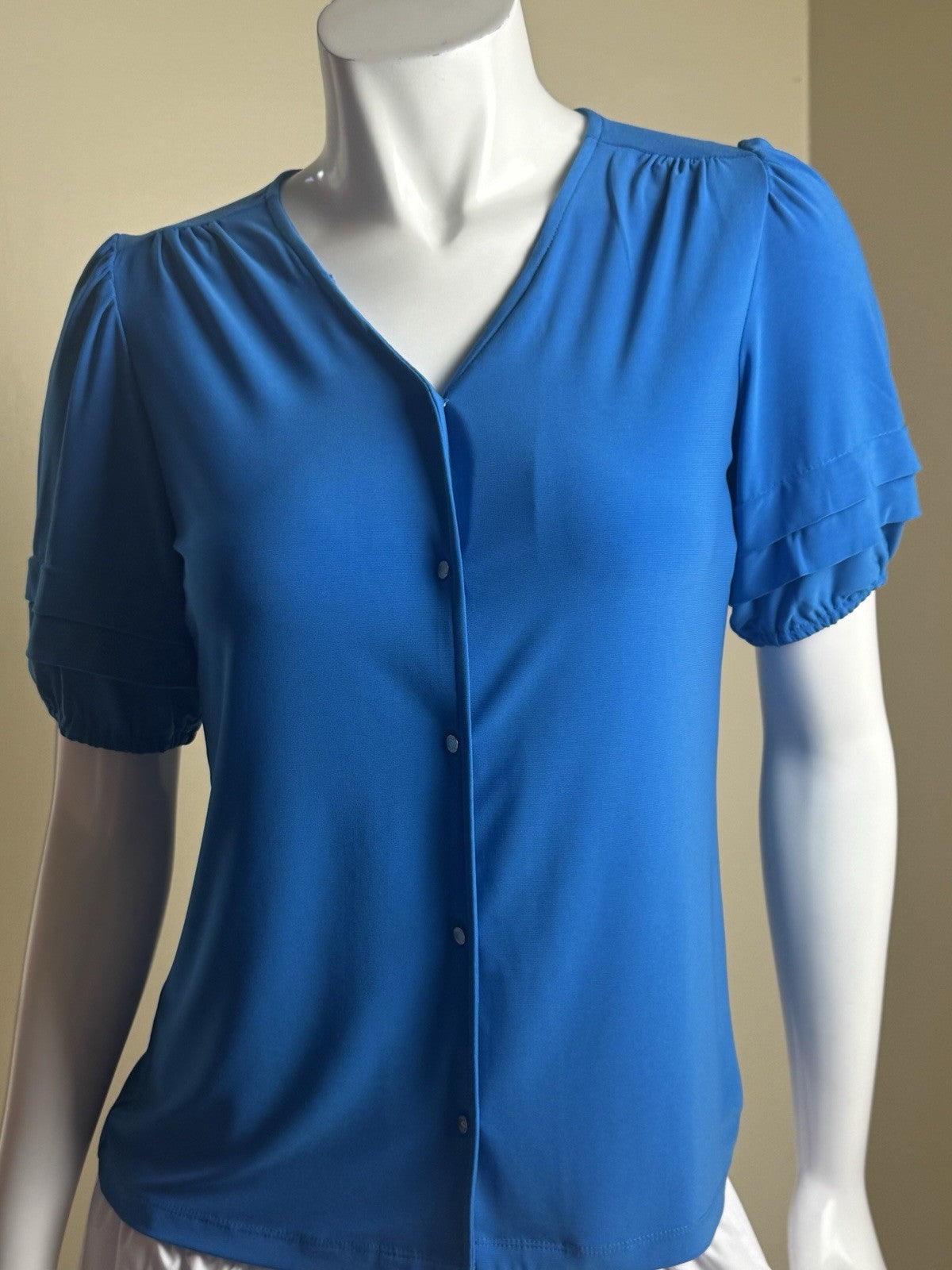 $69 Anne Klein Women’s Royal Blue Button Up Blouse Size XS.         (B.187)