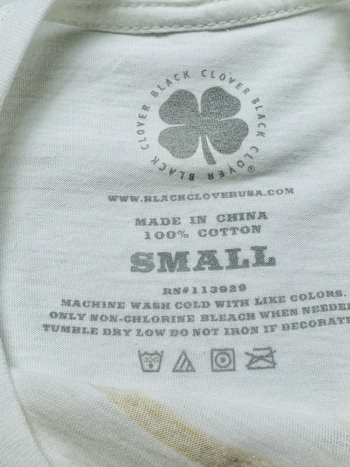 Black Clover Women’s Golf Shirt  Pullover Sz S  (B.38)