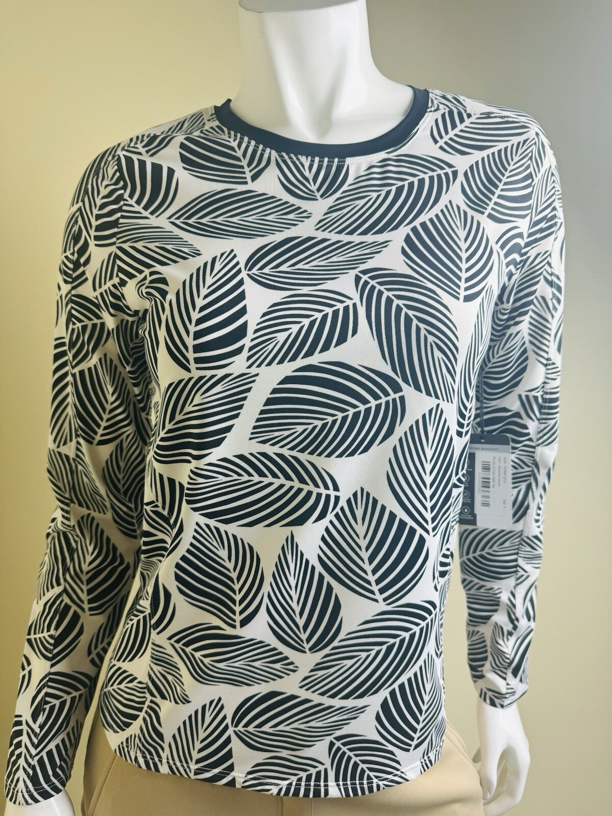 Tail Women's Golf Sweatshirt Shirt Size S        (B.106)