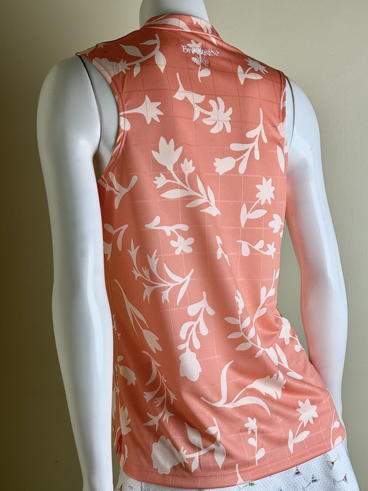 Nike Women’s Top Golf Sleeveless Shirt Sz M (B.80)