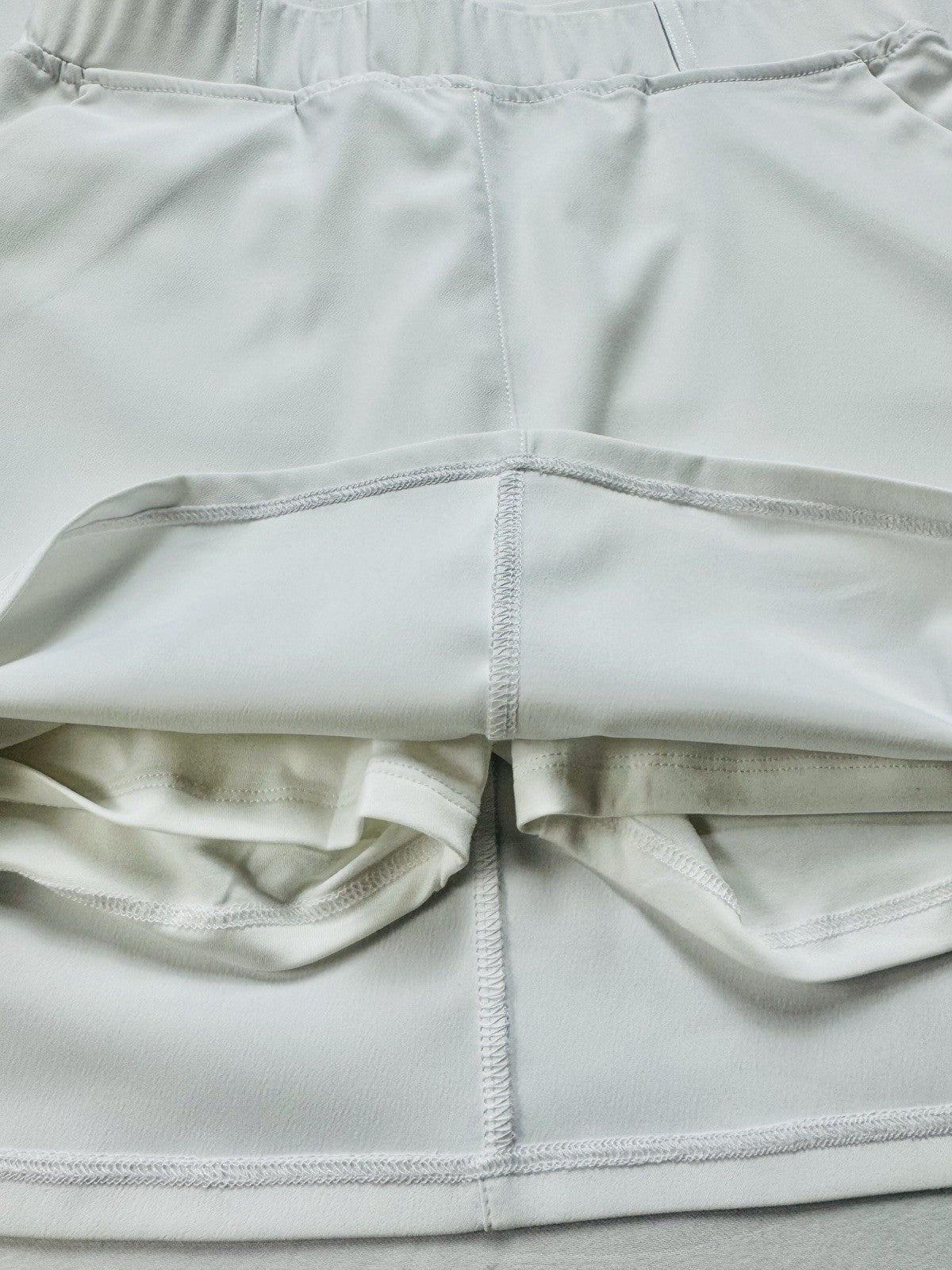 Sport Haley Women’s Golf Skirt Skort Sz L.      (B.134)