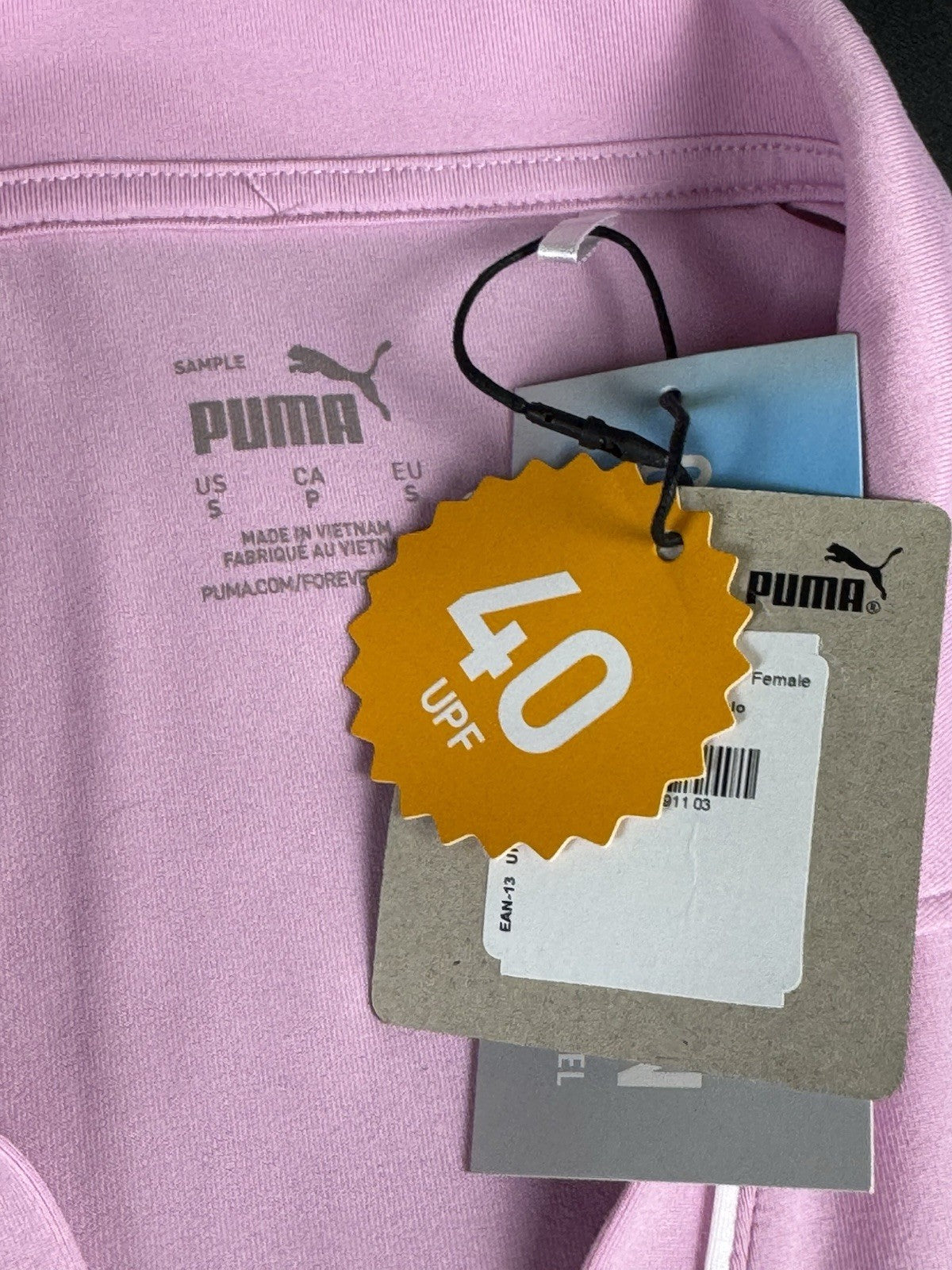 Puma Women’s Golf Shirt Sz S.   (B.184)