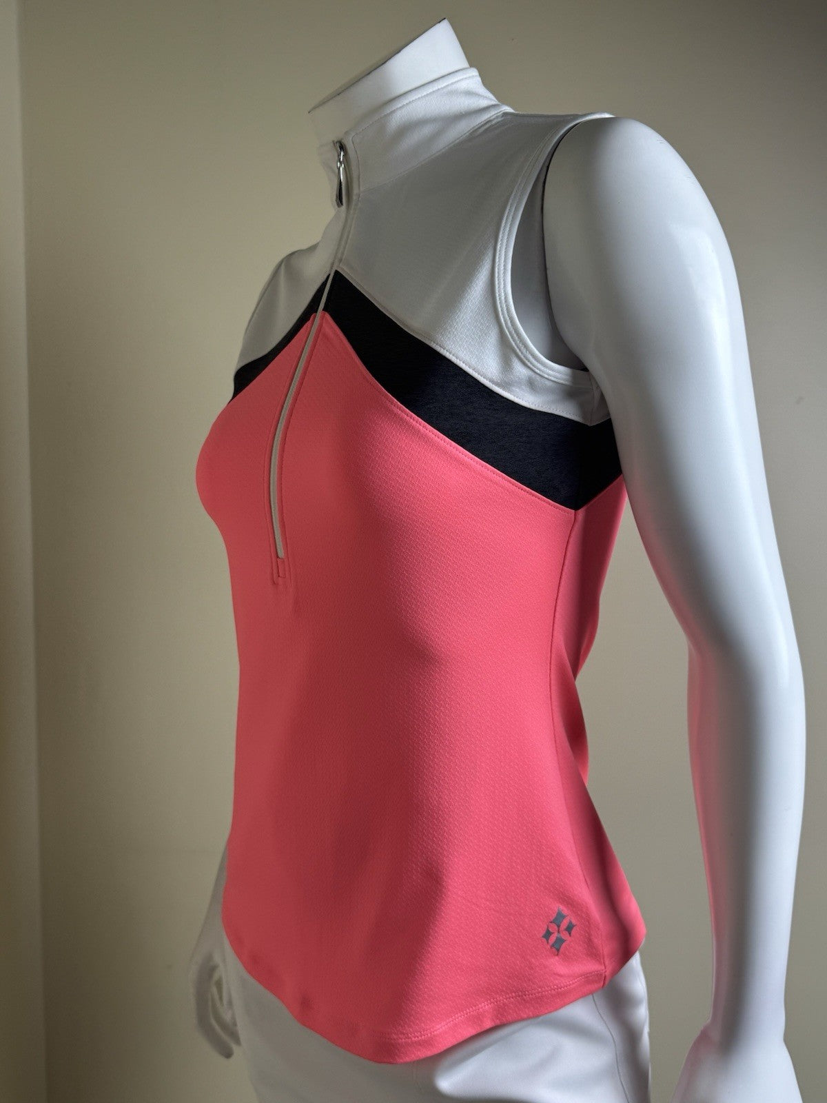 JOFIT Women’s Golf Shirt Size S      (B.157)