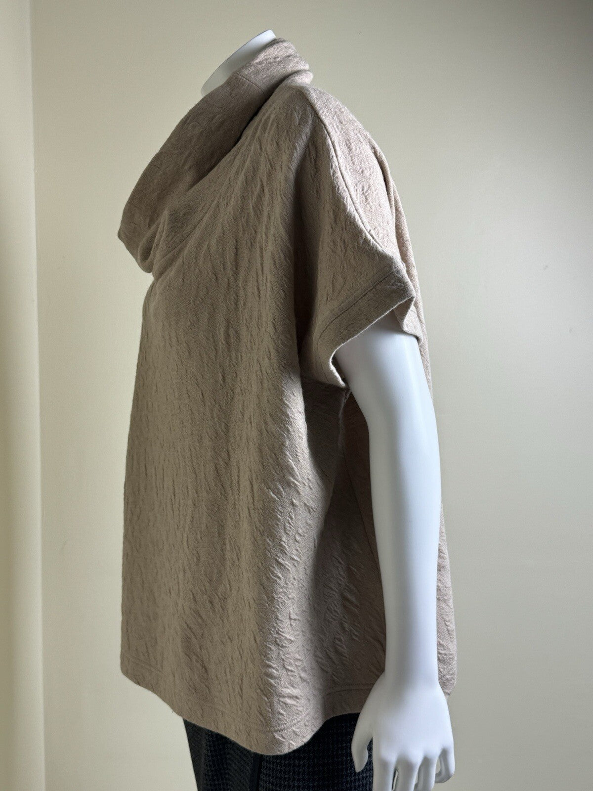 $179 Symphony by A.F. Women’s Golf Short Sleeve Turtleneck Top Sz XS   (B.117)