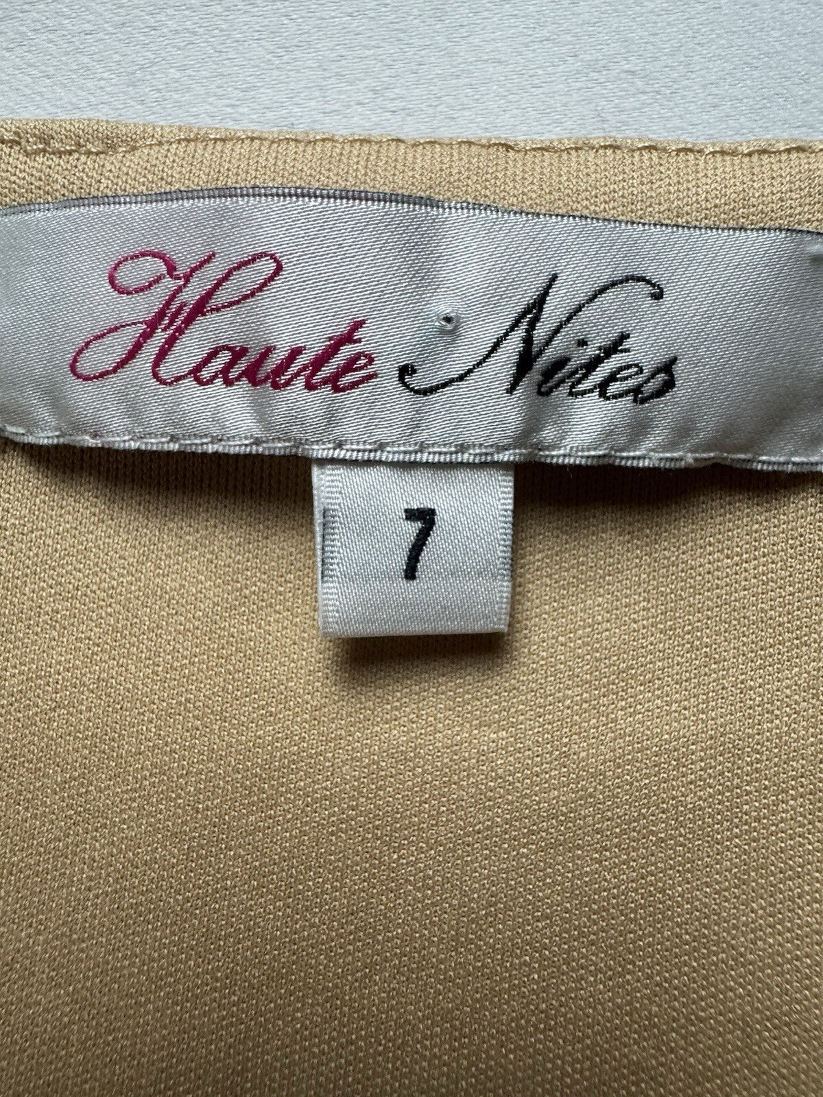 Haute Nites Women’s Long Ruffle Dress Size 7    (B.139)