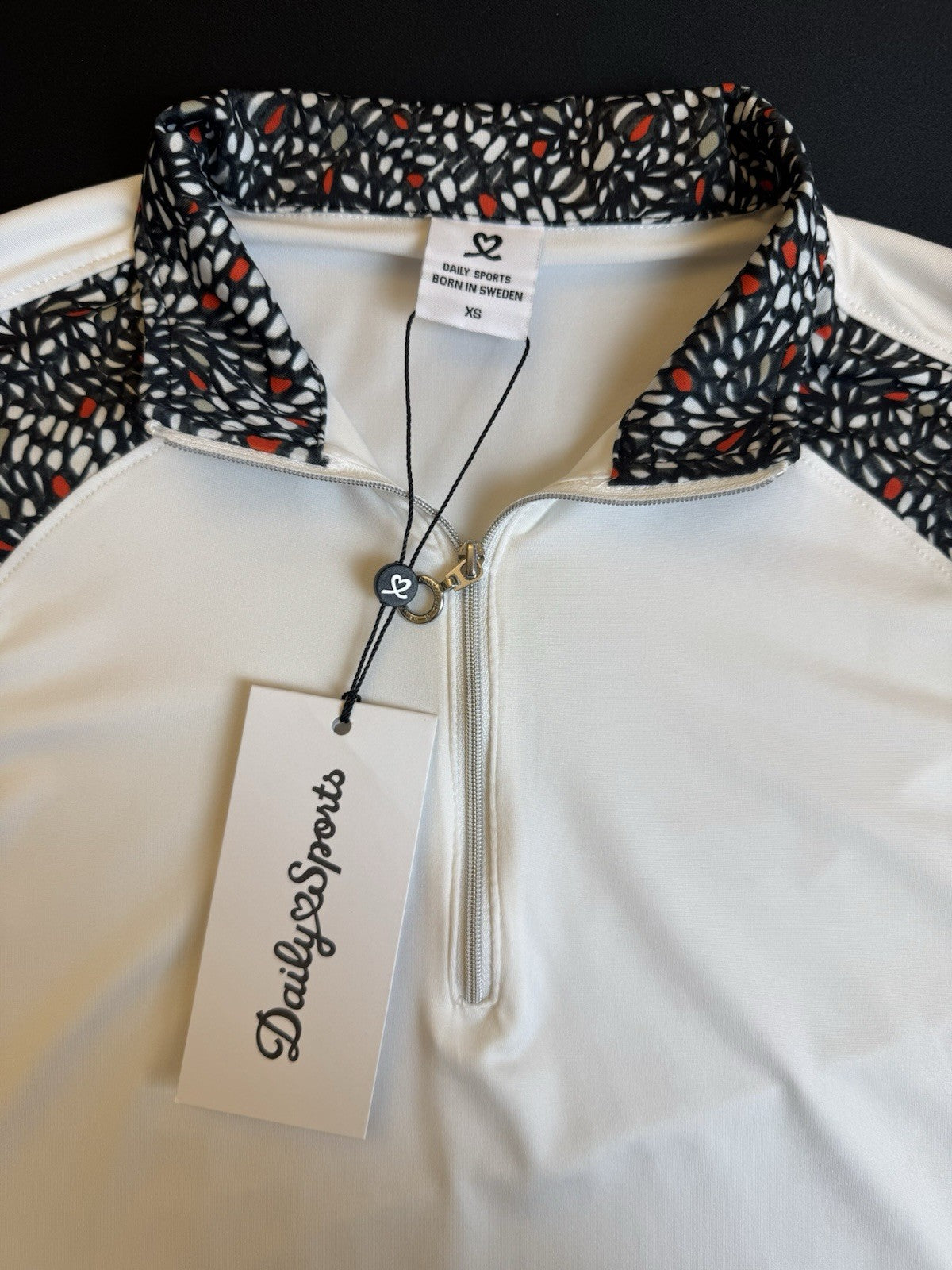 Daily Sports Women’s Golf Shirt Sz XS     (B.161)