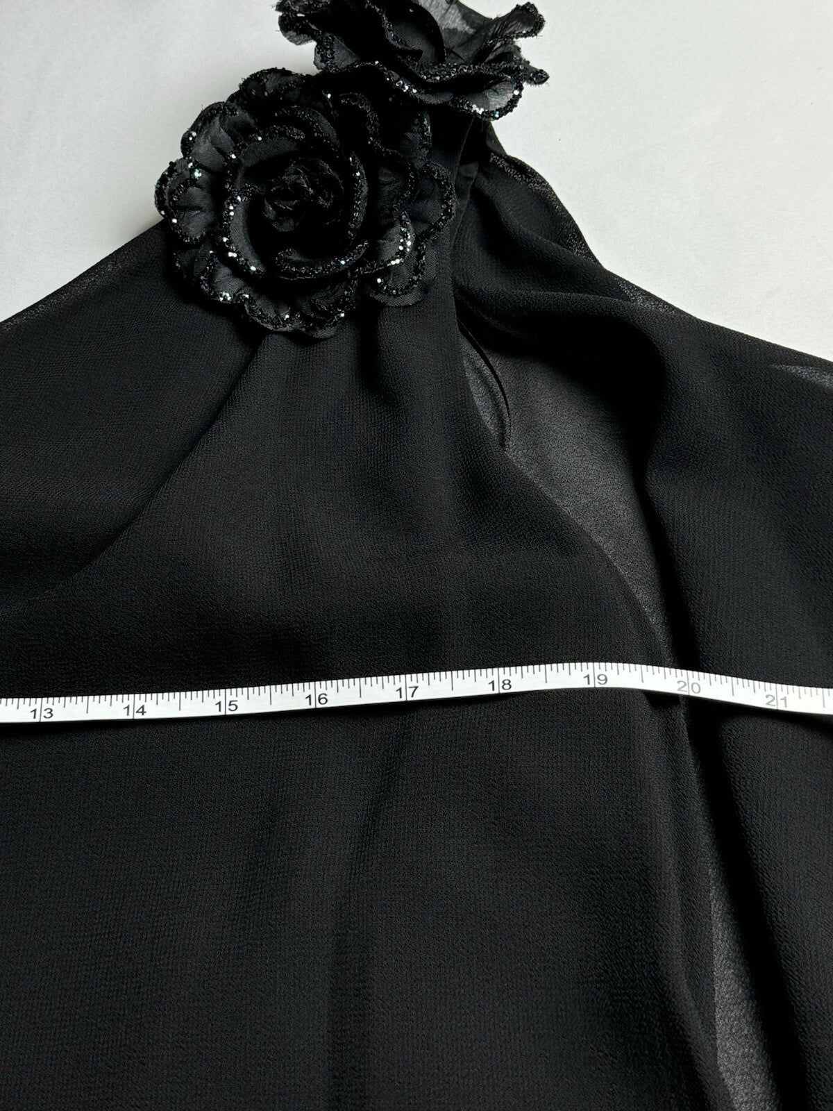 R&M RICHARDS Women’s Shift Black Dress Sz 16.    (B.94)