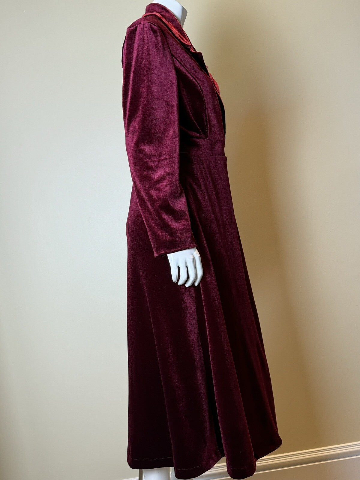 Omoone Women's Velour Long Trench Coat Long Sleeve Size S Wine Red.    (58)
