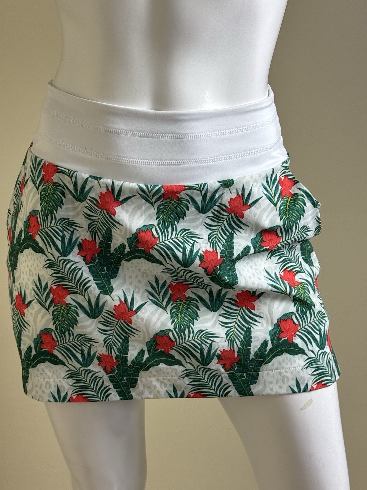 PUMA Women's Golf Tennis Skort Skirt Sz S (B.138/1)