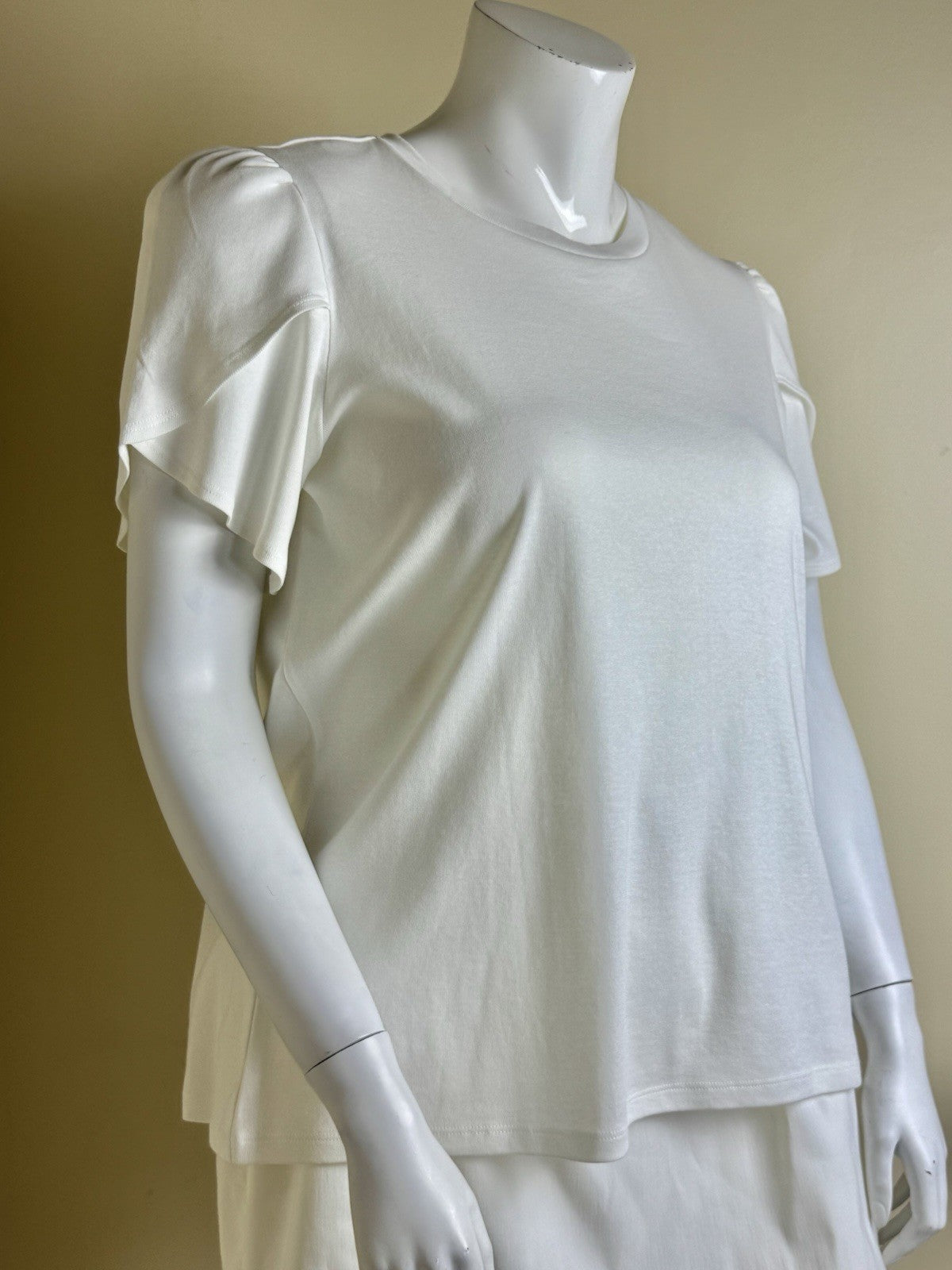 $59 Anne Klein Women’s Blouse White Size XL.     (B.184)