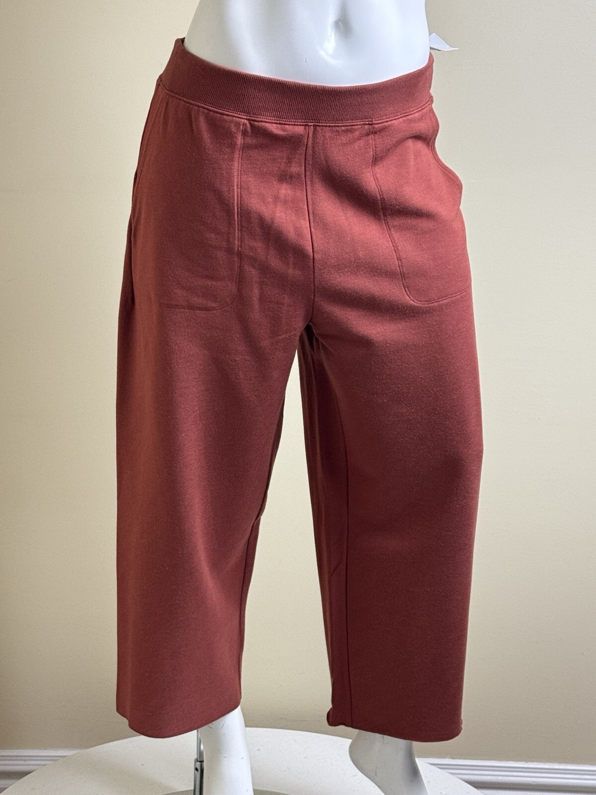 Nike Yoga Women’s Fleece Pants Drawstring Stretch Sz M.   (B.109)