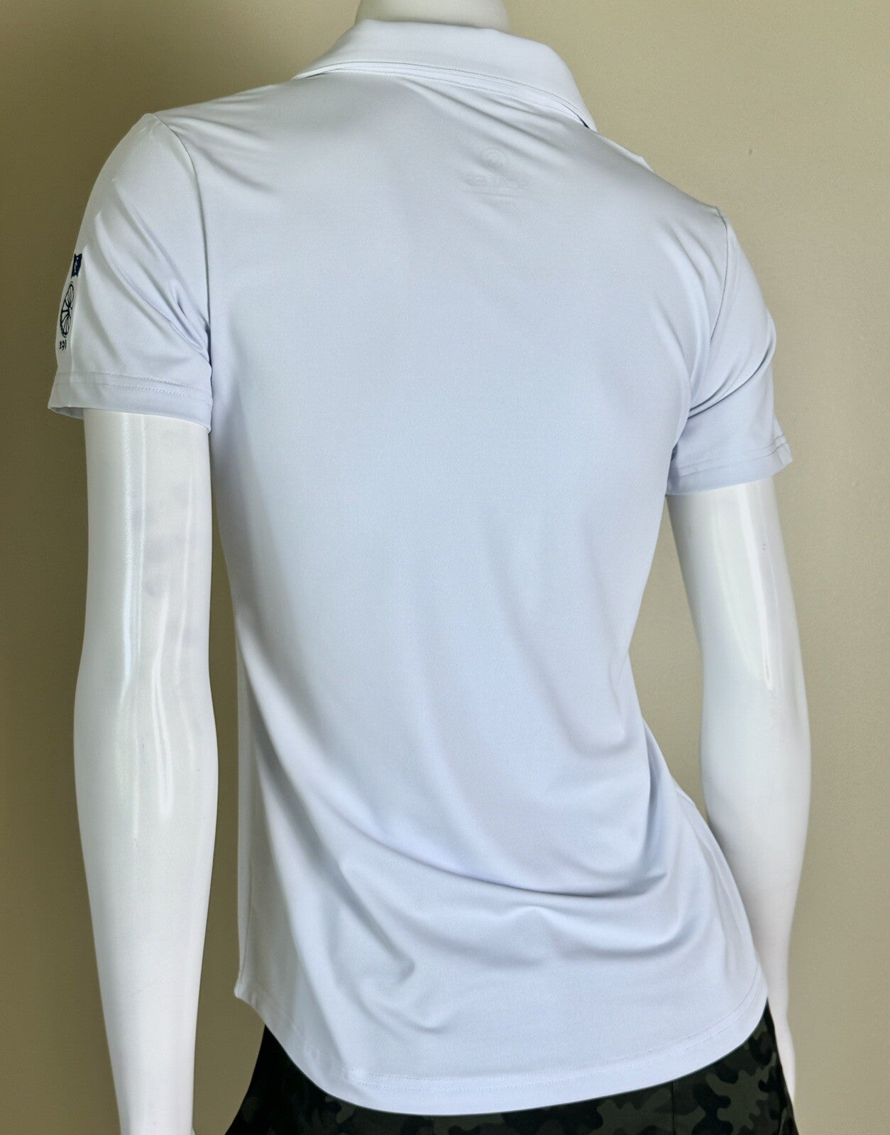Scales Women’s Golf Shirt SZ S    (69)