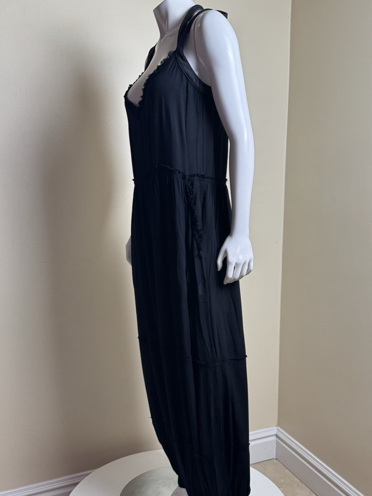 FP Movement Women’s Black Jumpsuit Sz S.    (B.044)