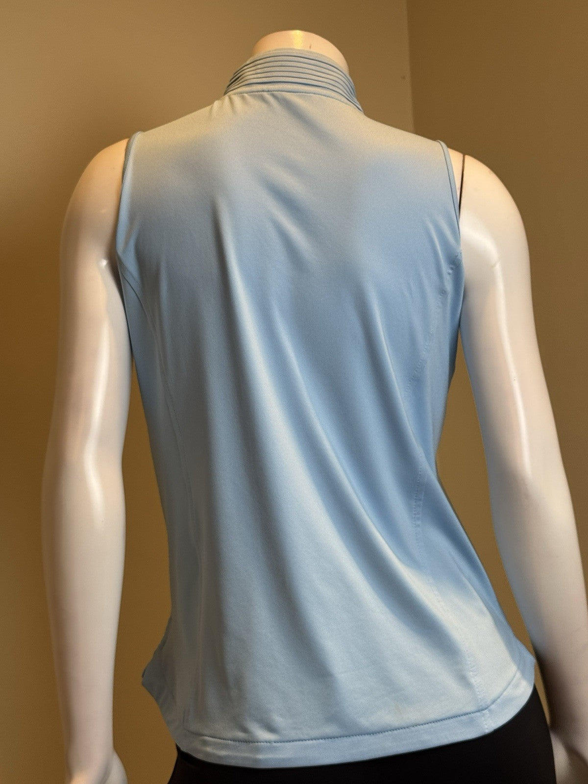 BELYN KEY Women’s Golf Shirt Sz S.    (B.167)