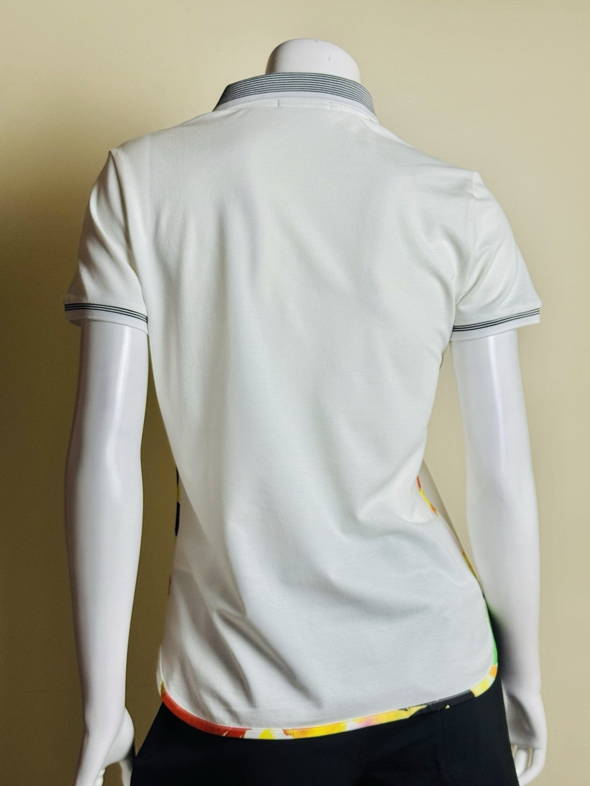 $98 Polo Ralph Lauren Women’s Golf Shirt Size M.  (B.184)