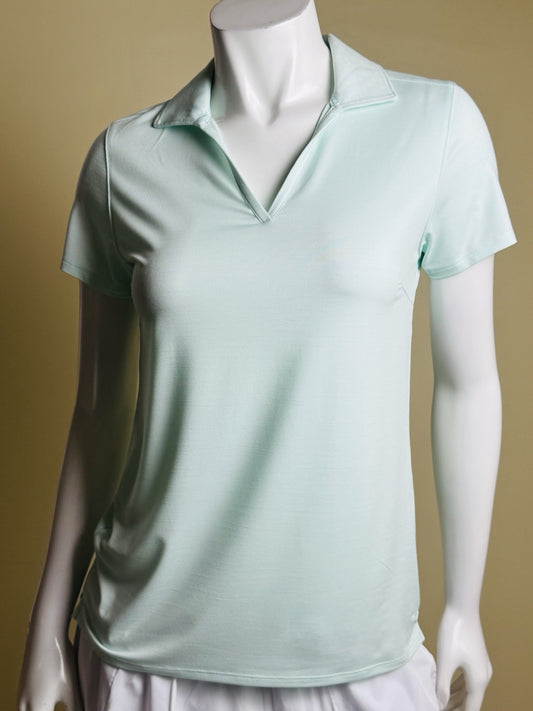 Puma Women’s Golf Shirt Sz S.   (B.188)