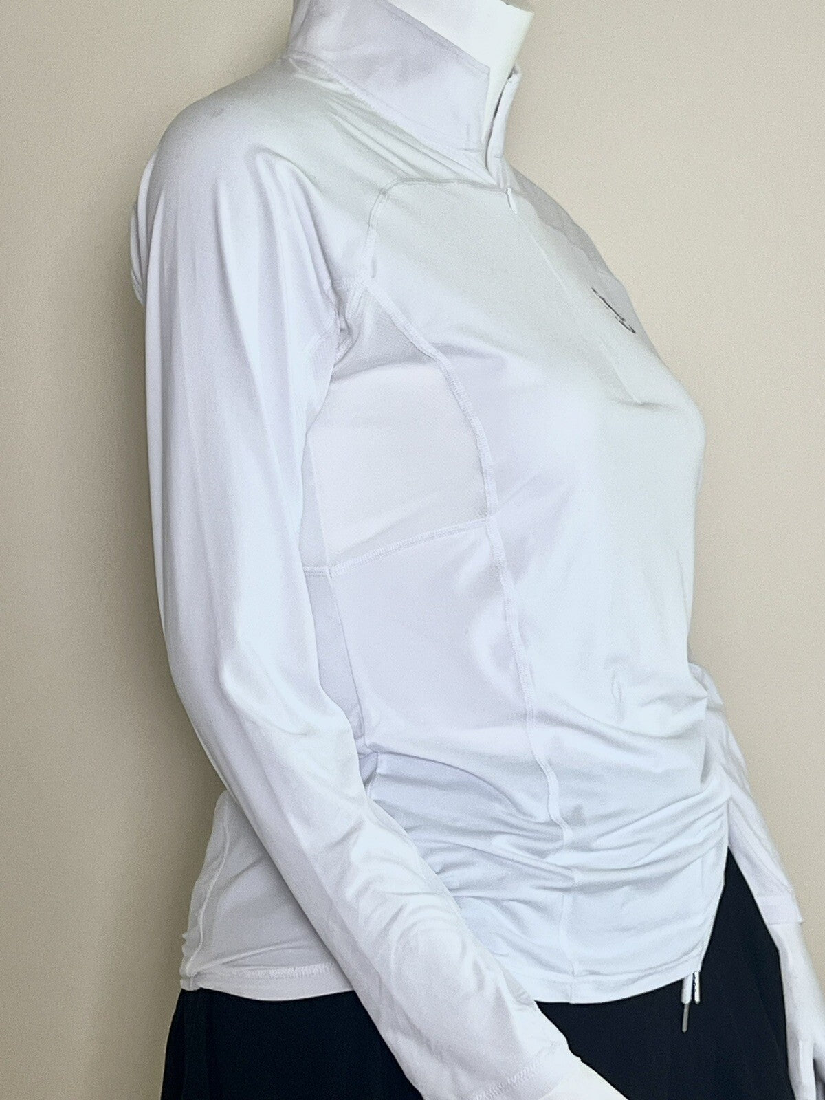 FJ FootJoy Women's Golf White Sweatshirt Long Sleeves Sz L.    (B.49)