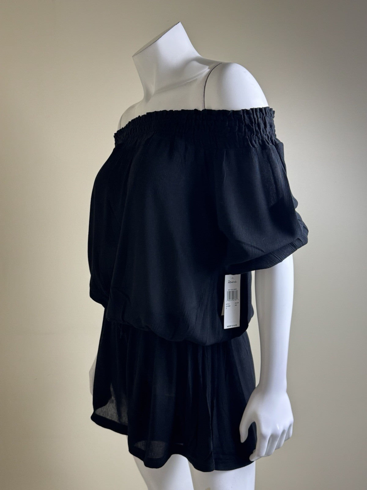 $54 Raisins West Coast Off-the-Shoulder Romper Cover-up Women's Sz S.    (B.182)