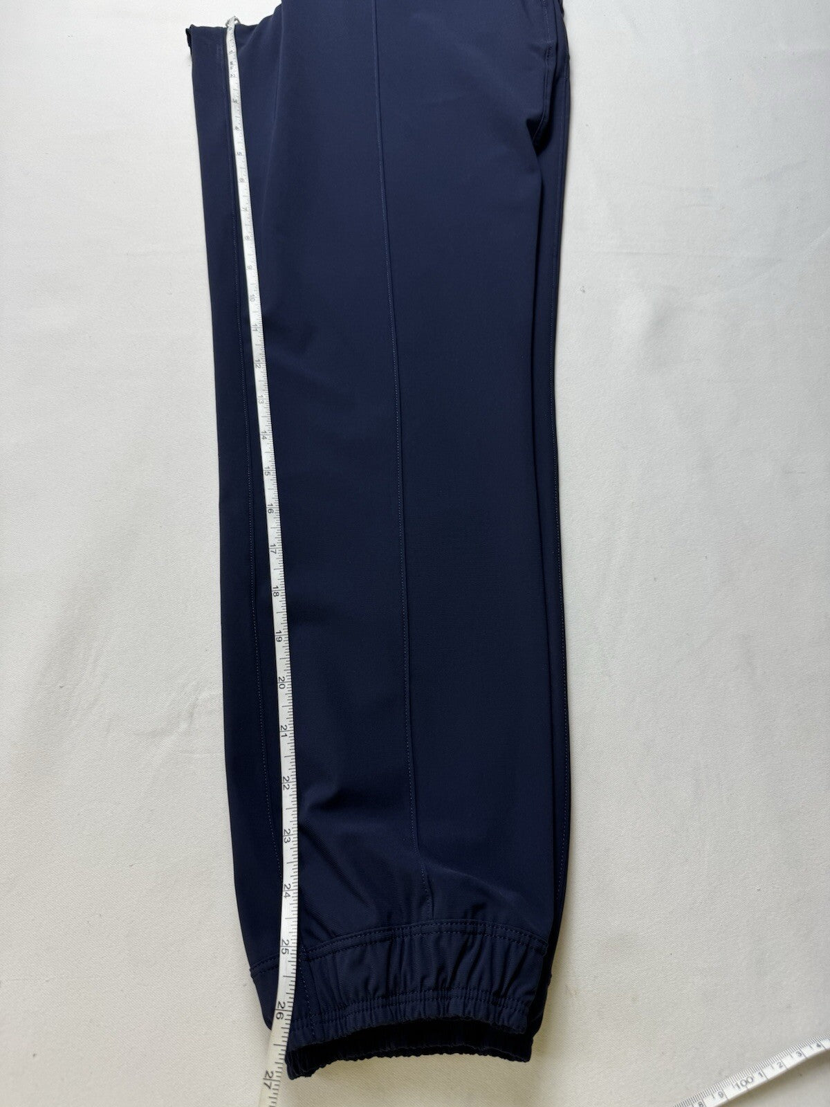 Puma Women’s Golf Pants Sz S.   (B.142)