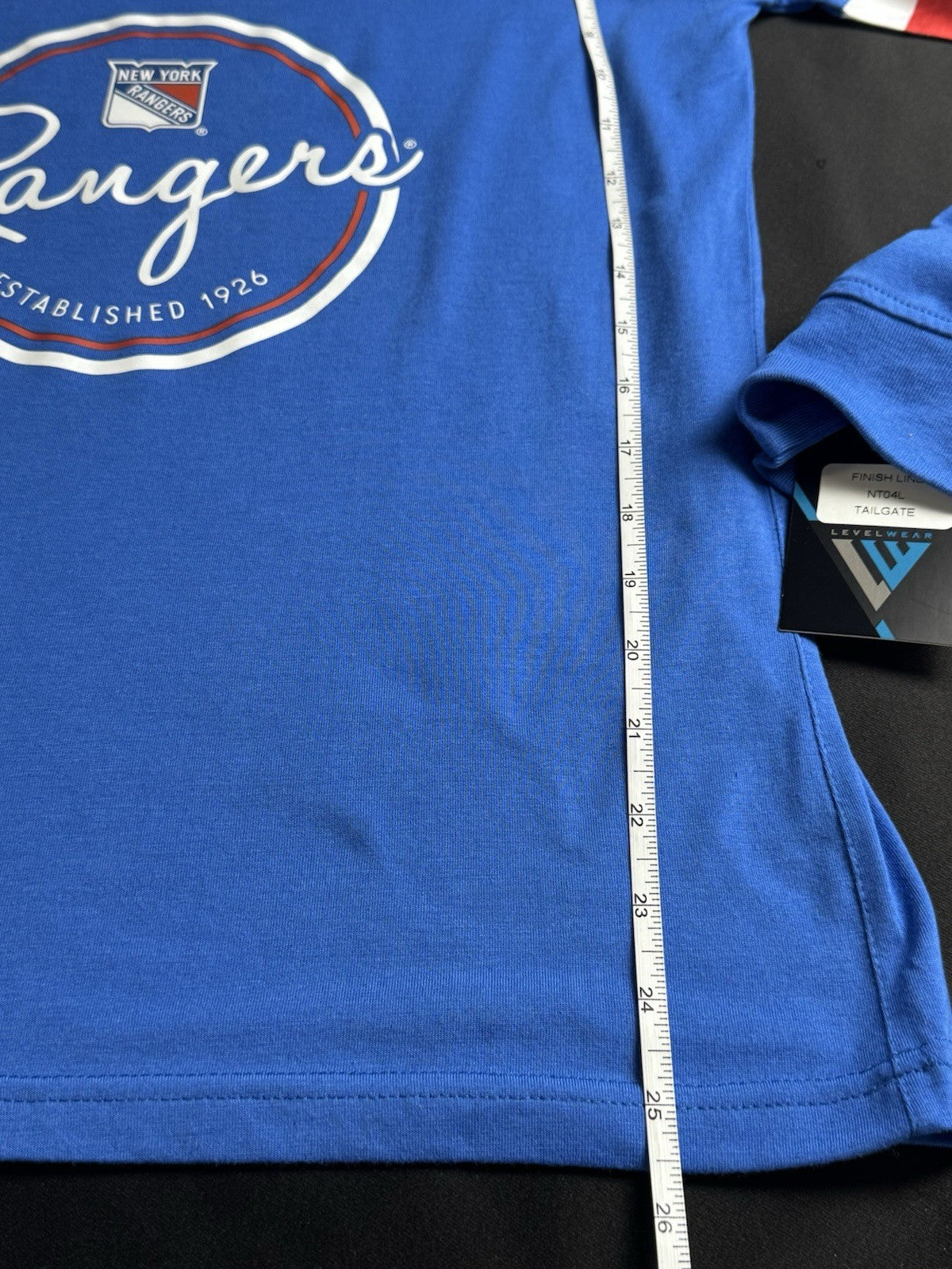 LeverWear Women's Rangers Logo Sweatshirt Sz M.   (B.163)