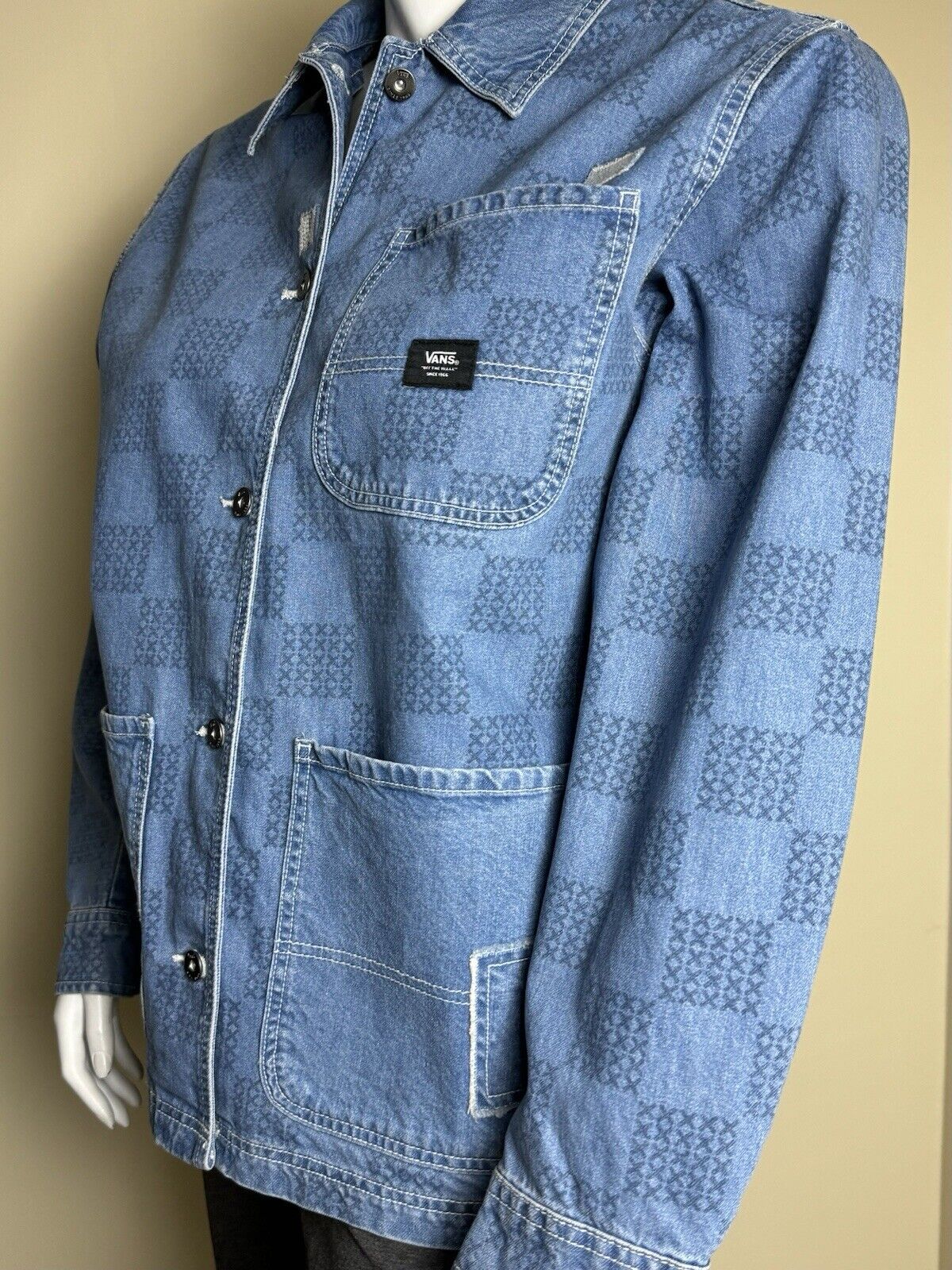 $125 VANS Women’s Denim Long Sleeve Shirt Sz XL