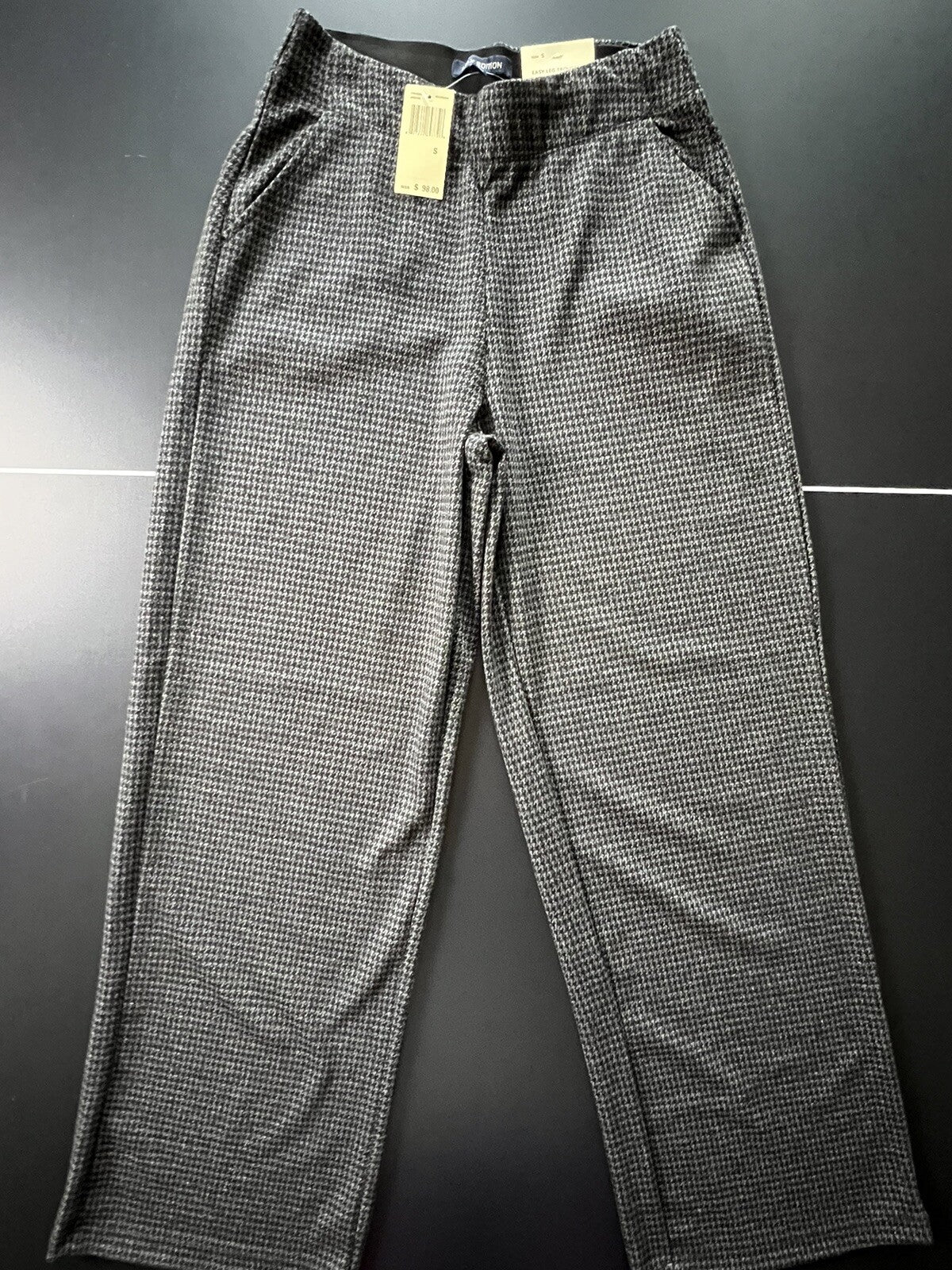 $98 MAX EDITION Women’s Pants Sz S Dark Gray Check Pattern