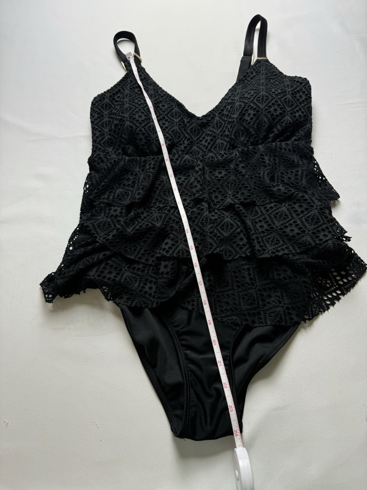 $98 Nicole Miller One Pc Swimsuit Black Crochet Sz M Bathing suit (B.53)