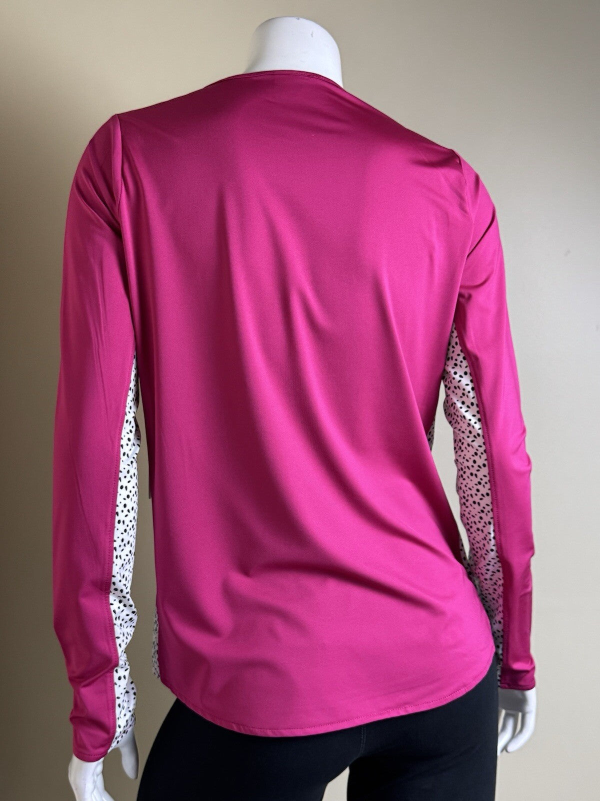 BELYN KEY Women’s Golf Sweatshirt Sz M.  (B.121)