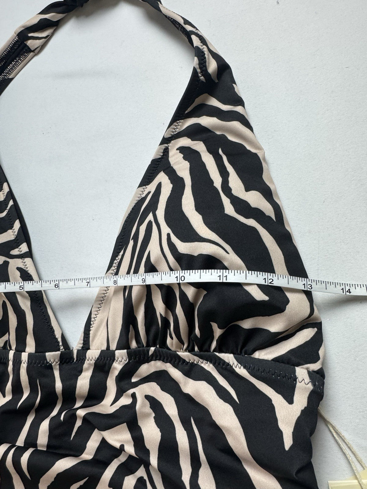 $99 Gottex Women's Leopard One Piece Swimsuit Size 10      (B.150)