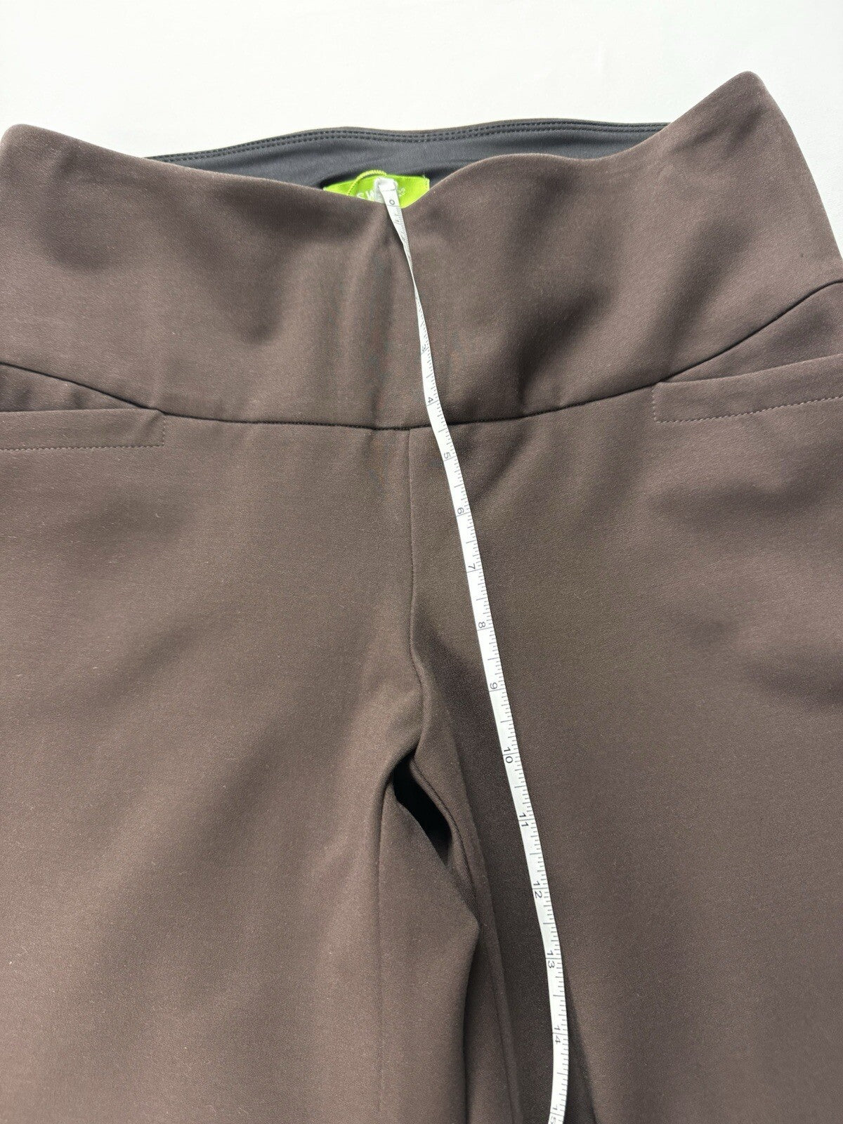 Swing Control Women’s Pull On Golf Pants Sz 12.  (B.113)