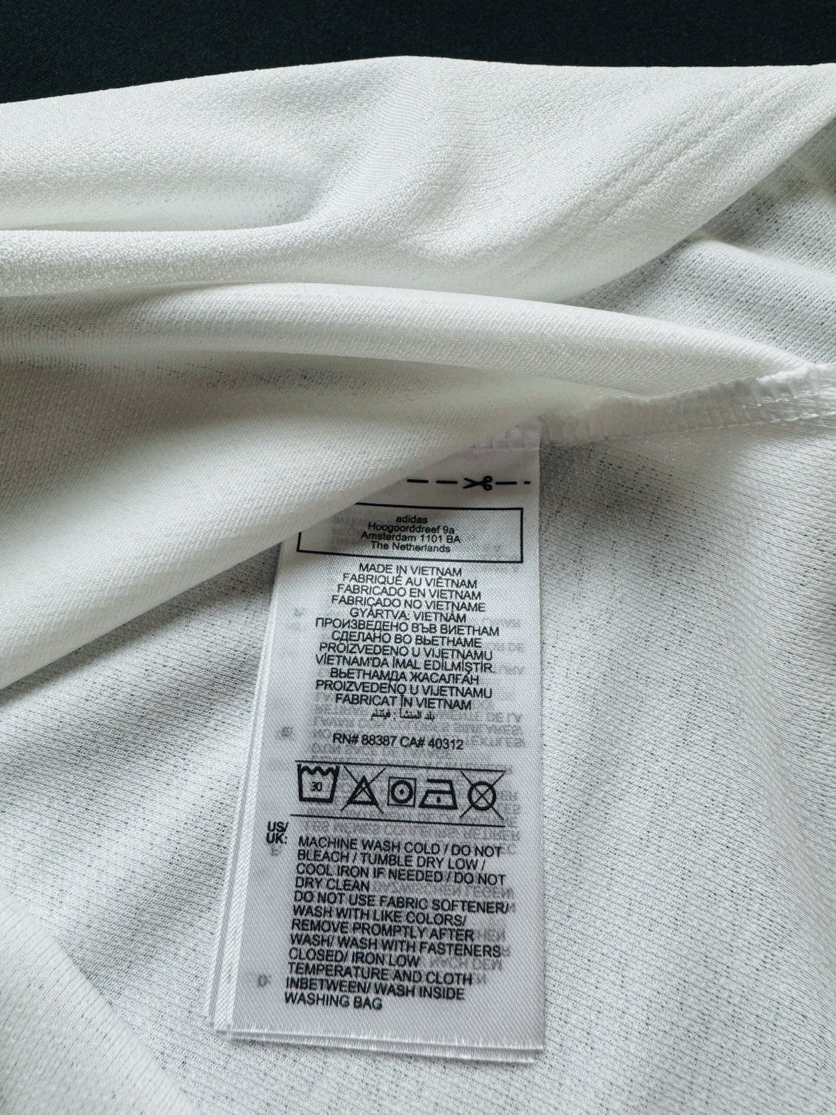 $65 Adidas Women’s Golf Shirt Sz XS    (B.163)