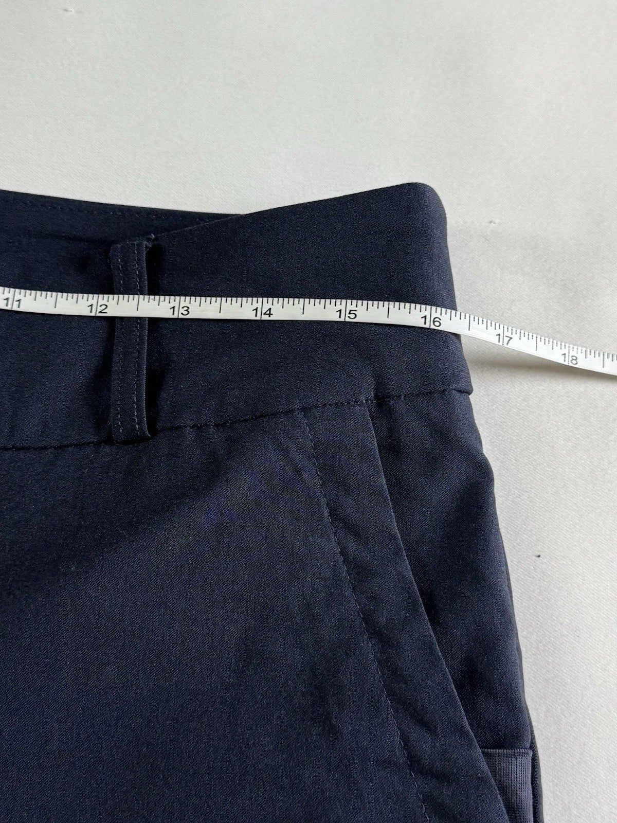SPANNER Women's Navy Golf Pants Sz 10.      (B.065)