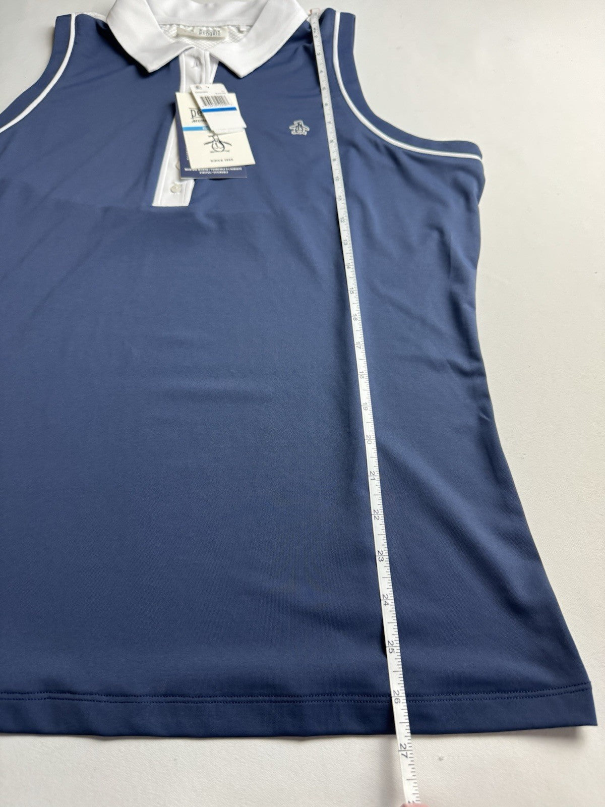 $90 An Original Penguin by Munsingwear Women’s Golf shirt Sz XL.     (B.162)