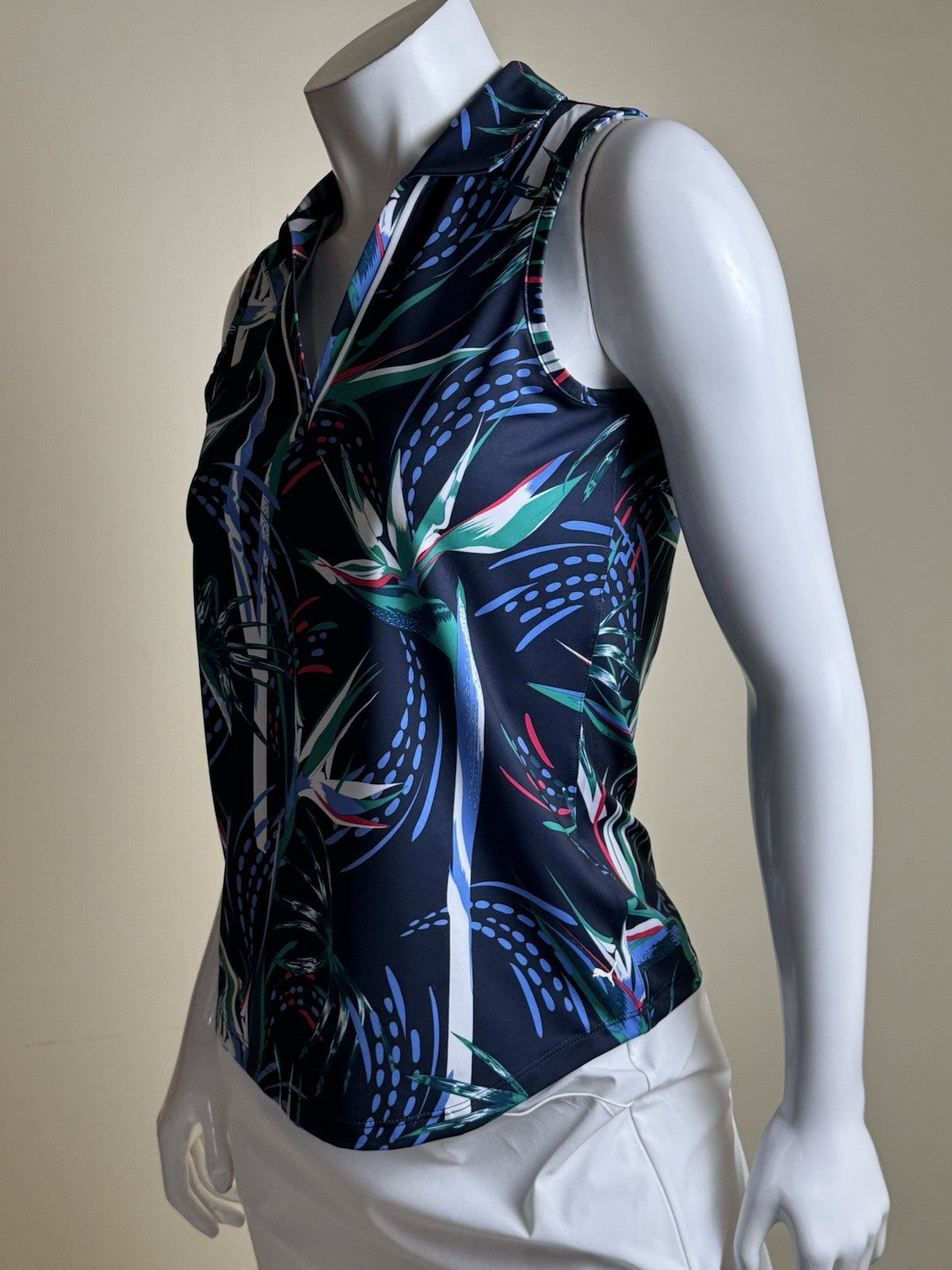 Puma Women’s Golf Shirt Sz S.   (B.182/3)